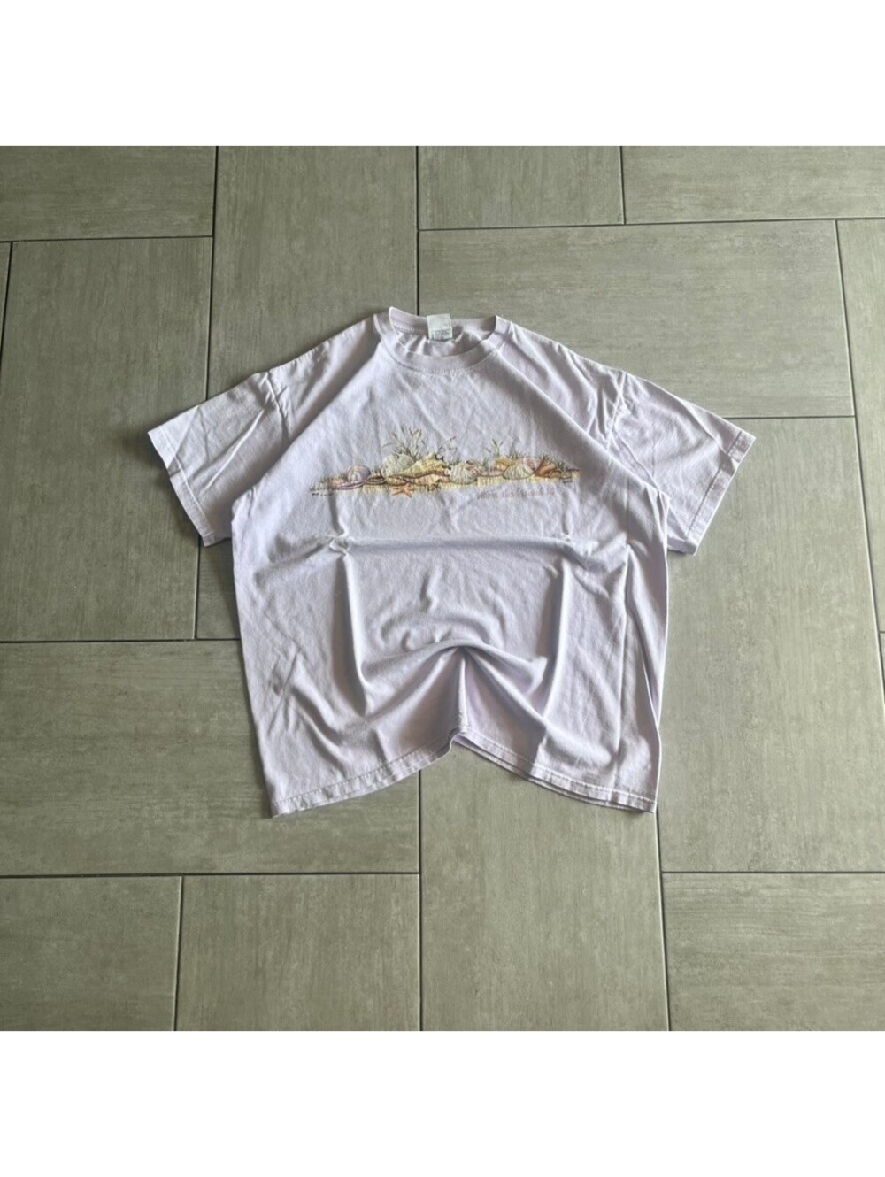 Vintage Anvil XL Lavender Graphic Shells T-Shirt Casual Wear